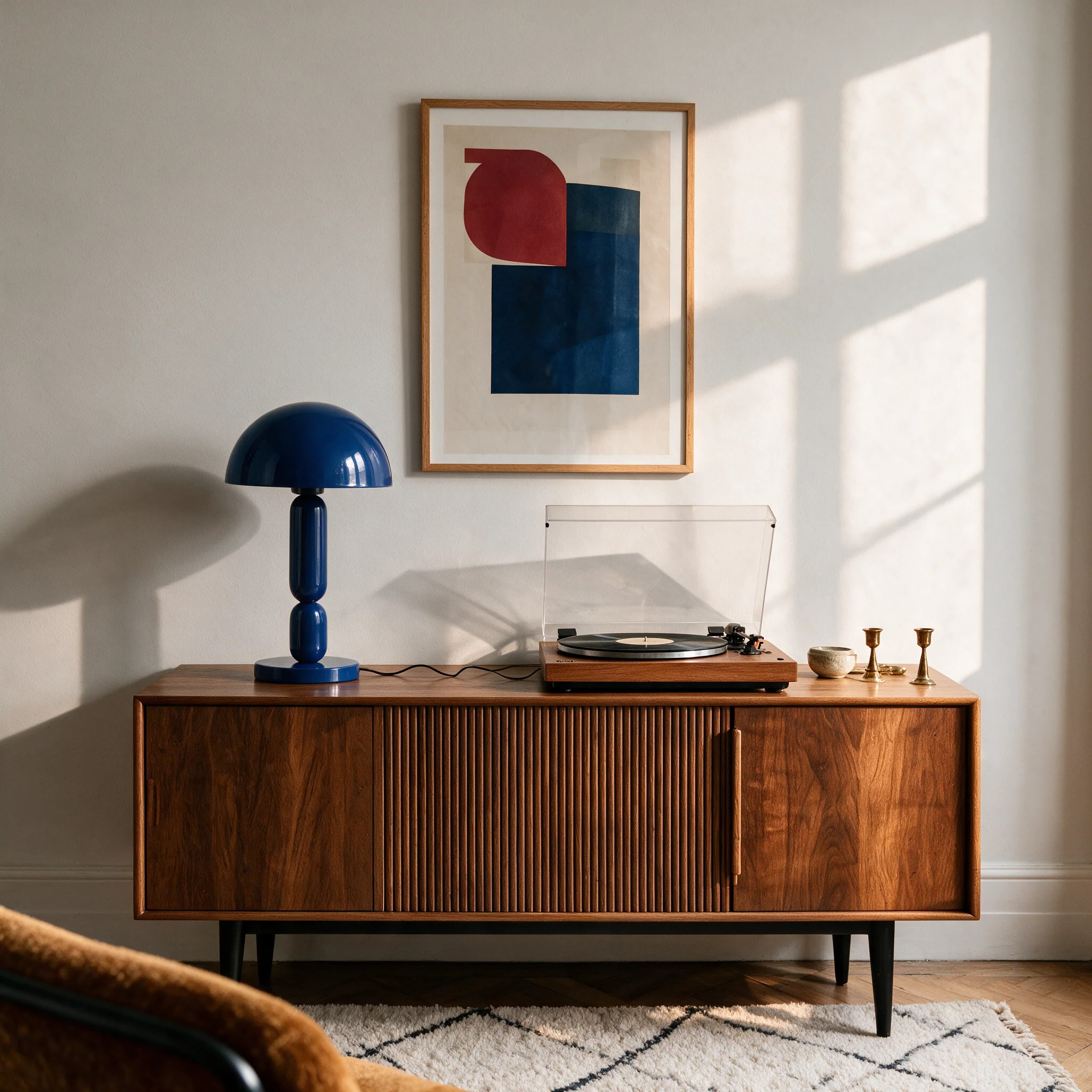 Lampe en bois et métal bleu foncé - Romy