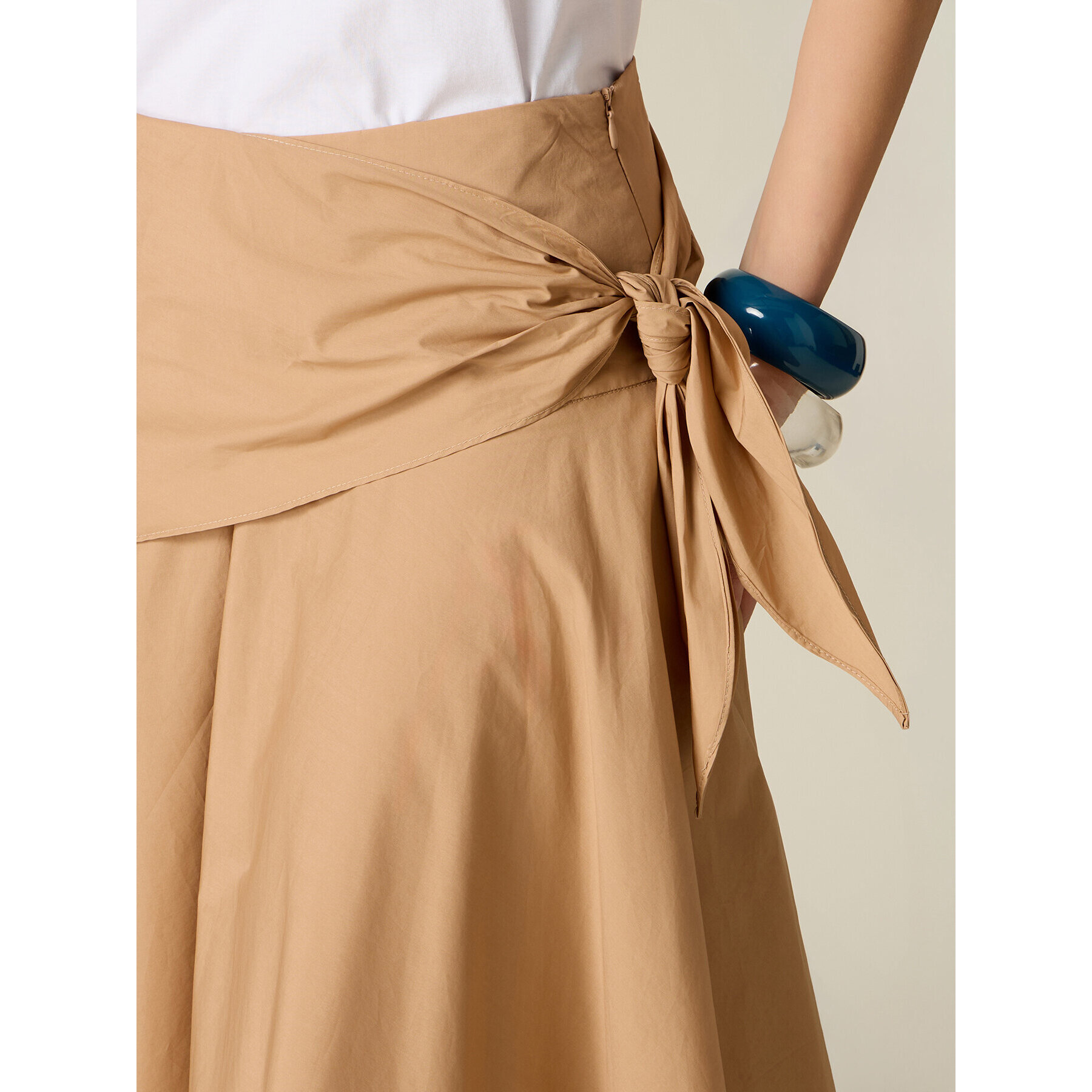 Oltre - Falda en A de popelín con nudo - Beige