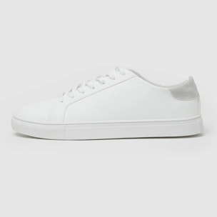 Sneaker sportiva tinta unita