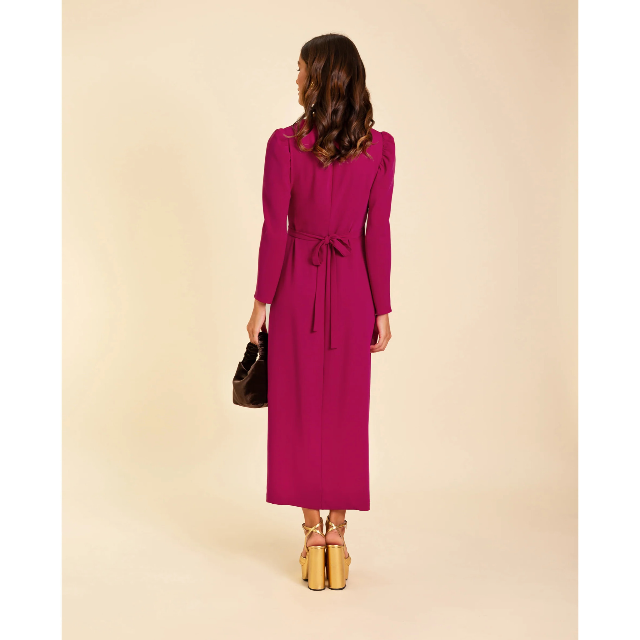 Vestido midi cruzado manga larga