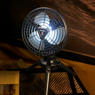 Ventilatore x77 con LED con 7 luci, velocità regolabile e 3 livelli di luce. Oscillazione di 120º e angolo regolabile di 1800º. Con treppiede, gancio per appendere e powerbank di 7800mAh.