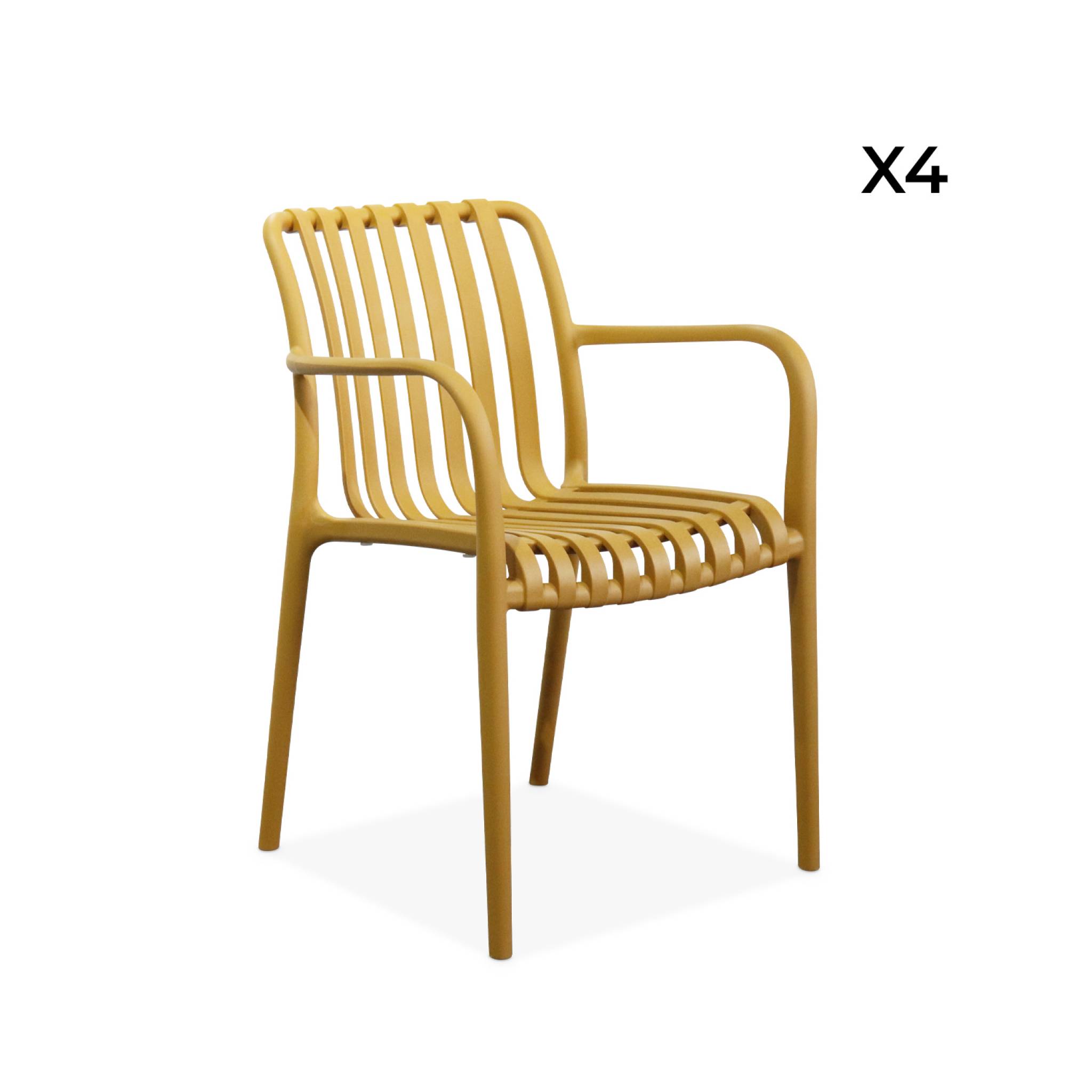 Lot de 4 fauteuils de jardin en plastique moutarde. empilables. design linéaire