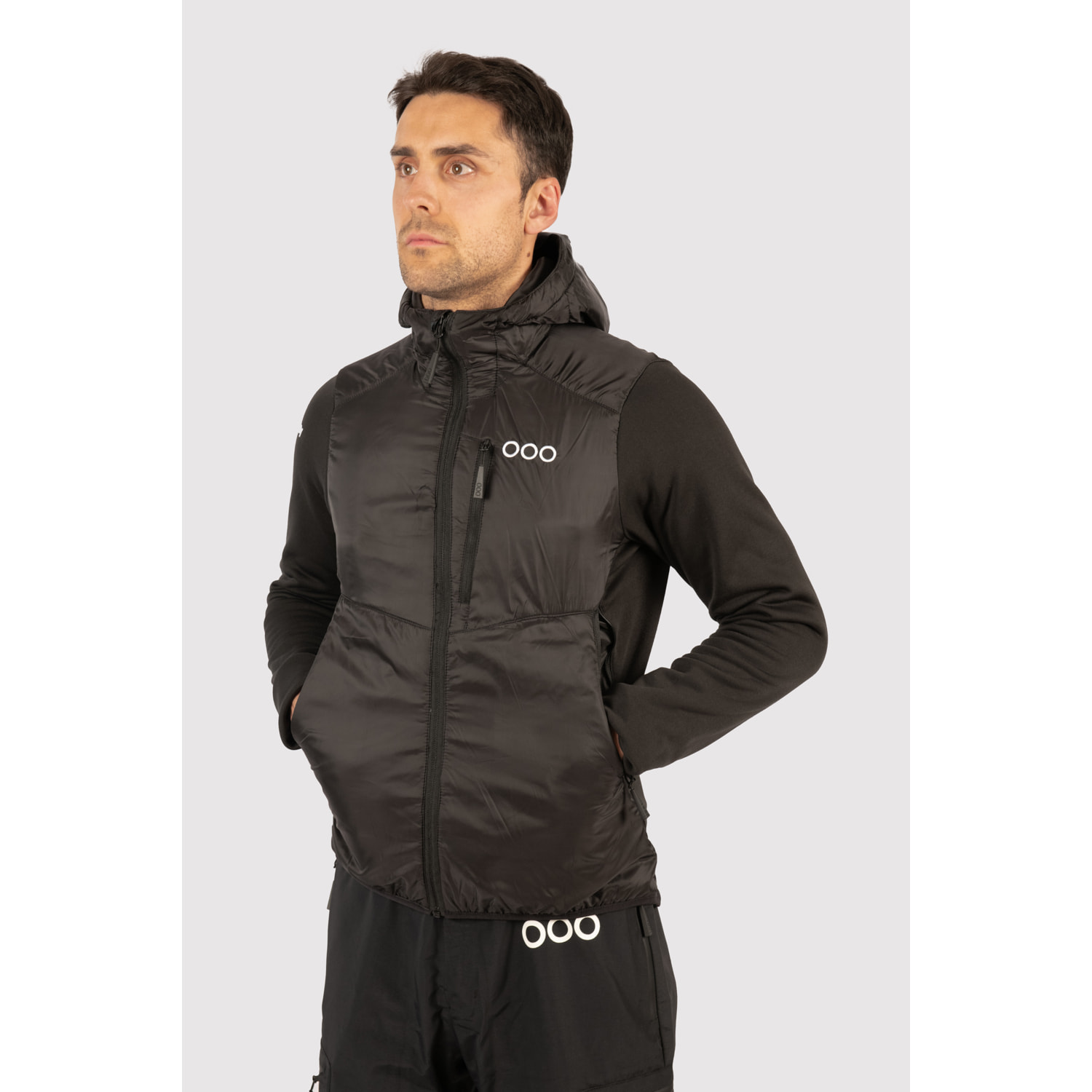 Chaqueta ECOActive Hybrid Insulated Jacket with cap marca ECOON - Negro