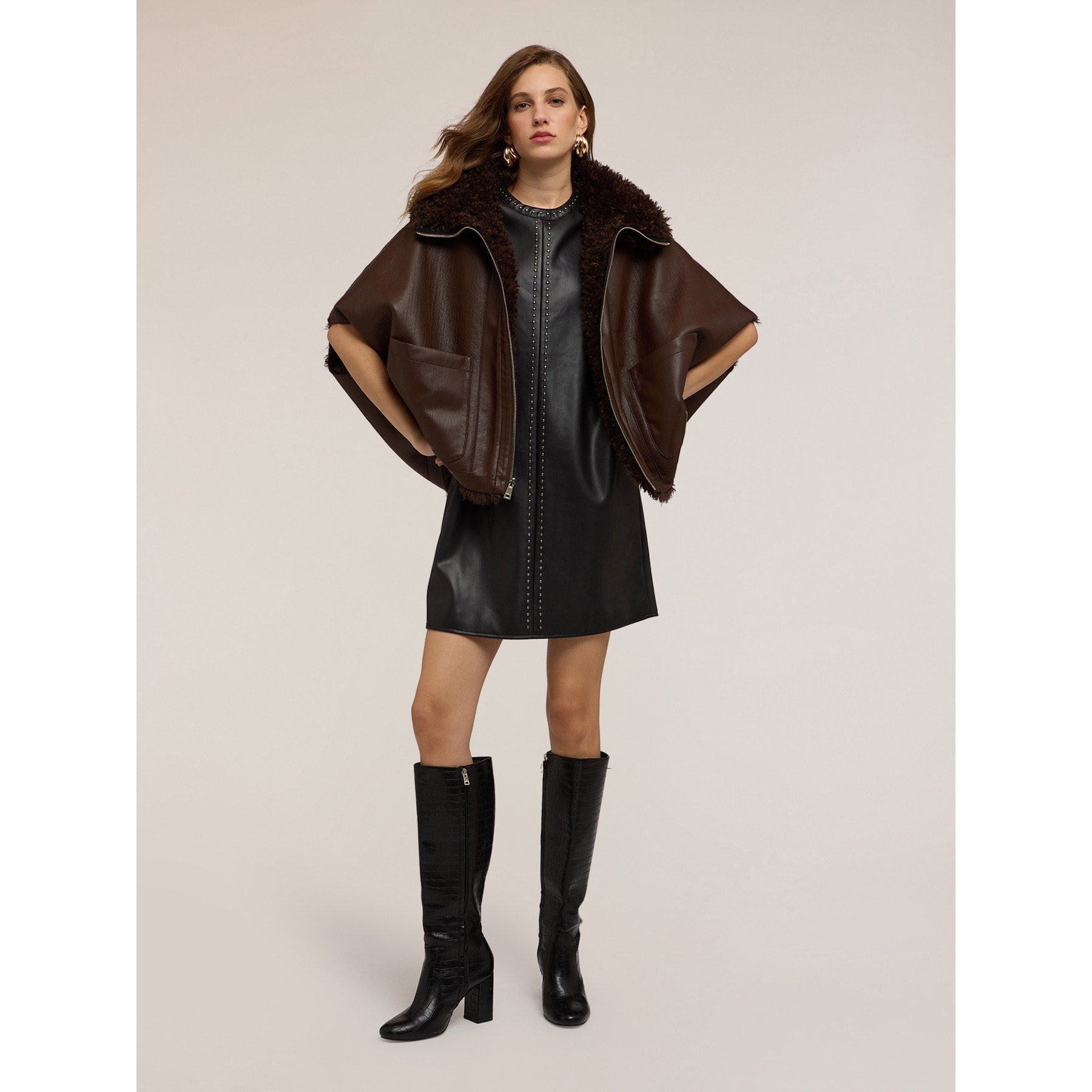 Motivi - Montone reversibile oversize con zip e tasche - Marrone