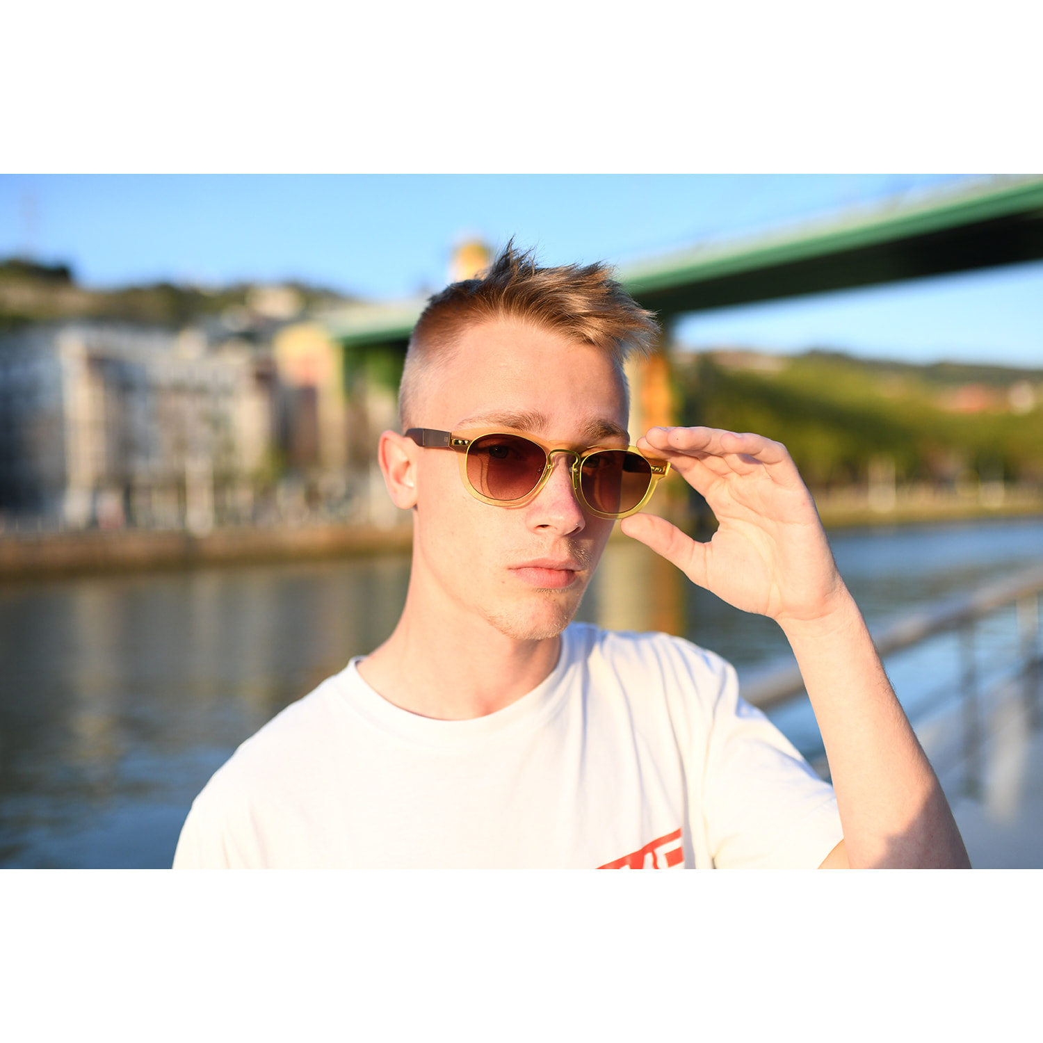 Gafas de sol OCEAN IBIZA - Trans / Marrón degradado con montura amarilla transparente y patillas metálicas doradas