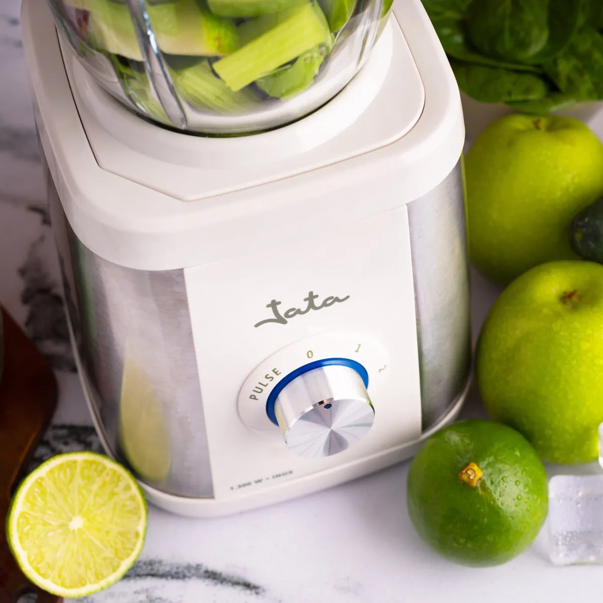 Batidora de vaso JATA BT797 de 1300 W. 4 cuchillas. 2 velocidades + pulse. Pica hielo