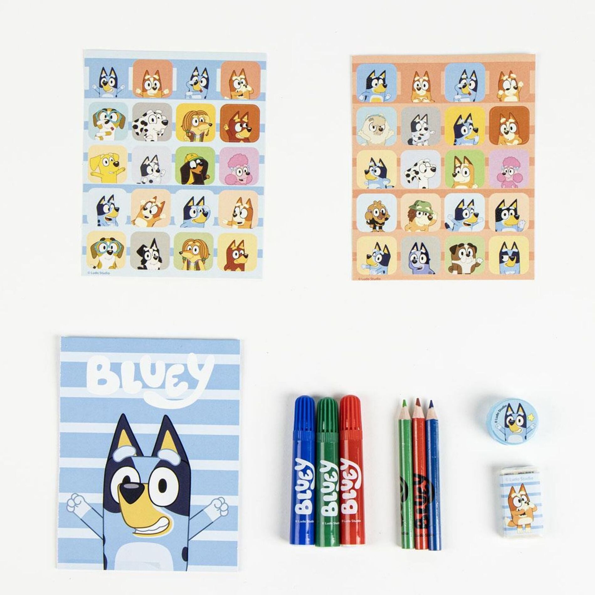 Set Papelería Coloreable Trolley Bluey