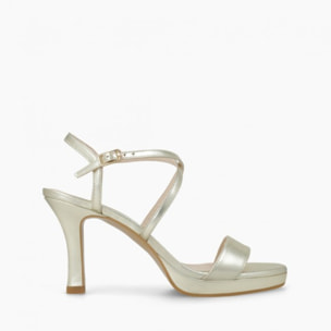 SANDALIAS DORADAS LESERA