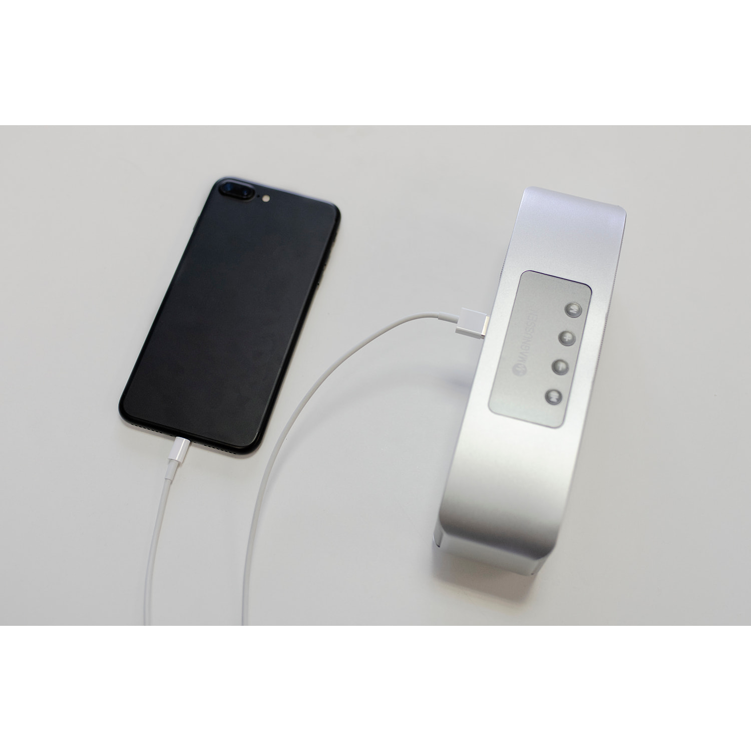 MAGNUSSEN S3 SPEAKER en color Plateado