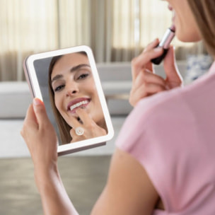 Miroir MEDISANA portable lumineux format tablette