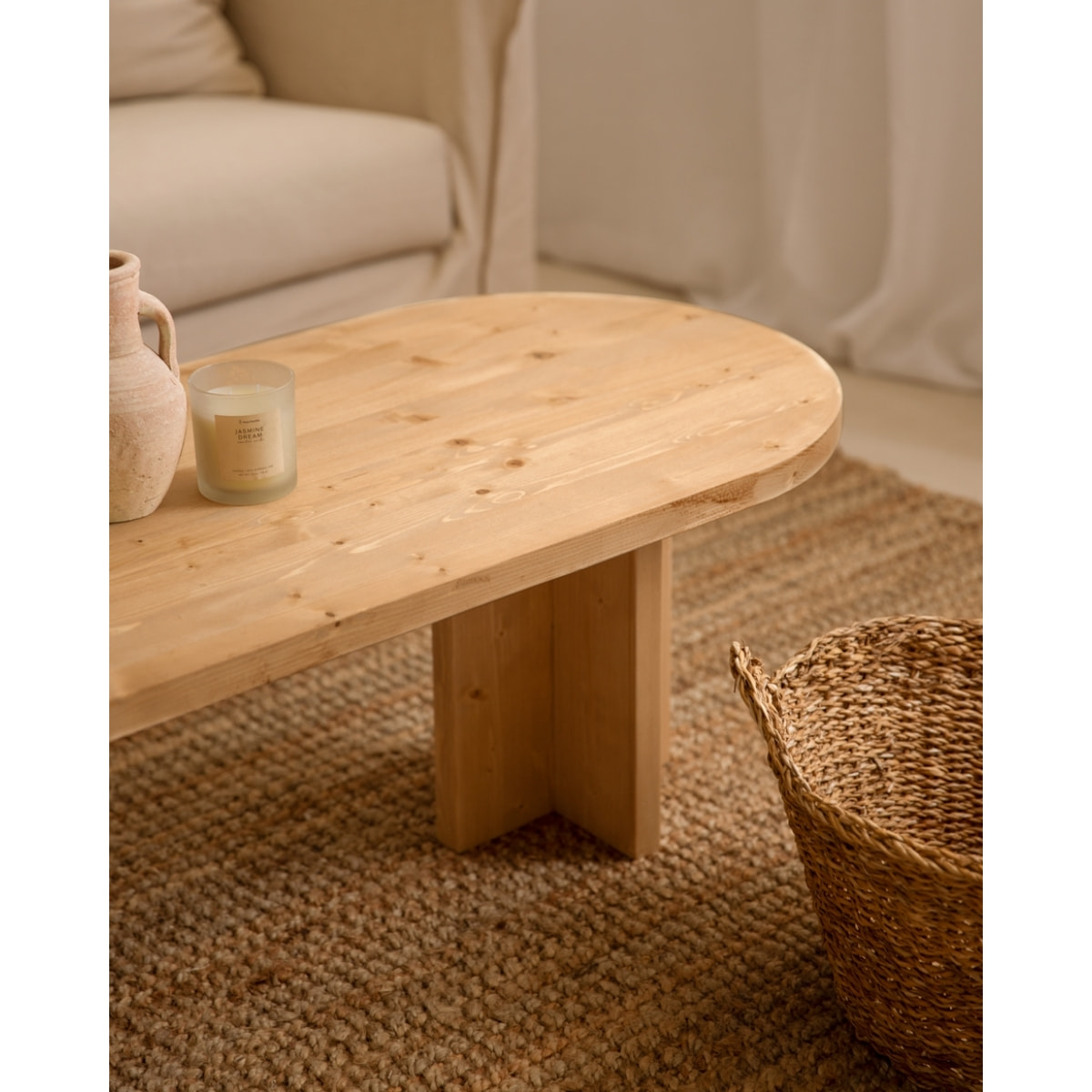 Mesa de centro de madera maciza en tono roble medio de 120x50cm Alto: 40 Largo: 120 Ancho: 50