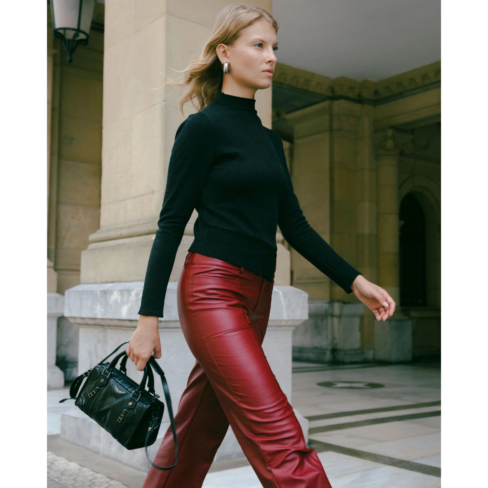 Pantalón de mujer polipiel oversize