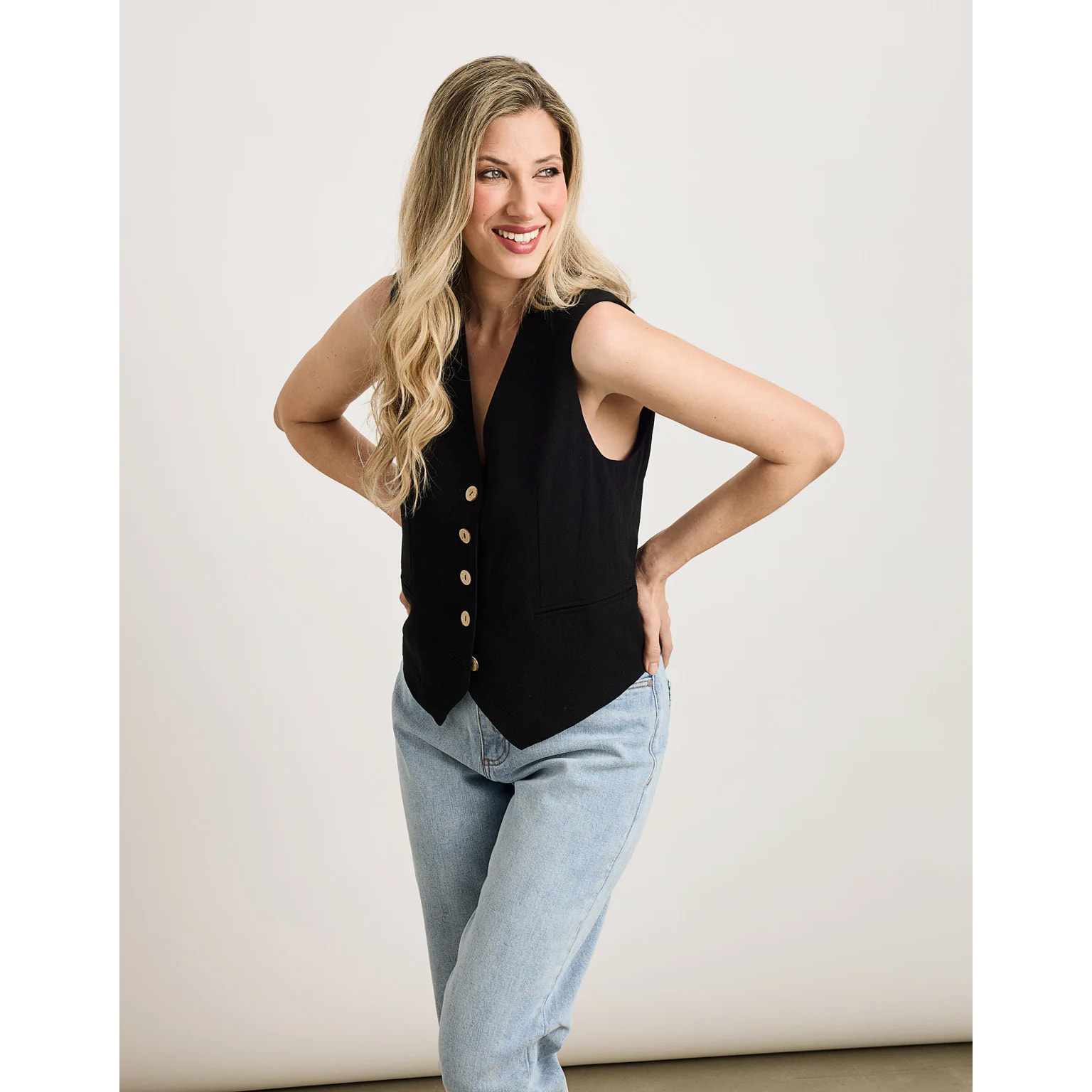Top Chaleco Negro - Chai