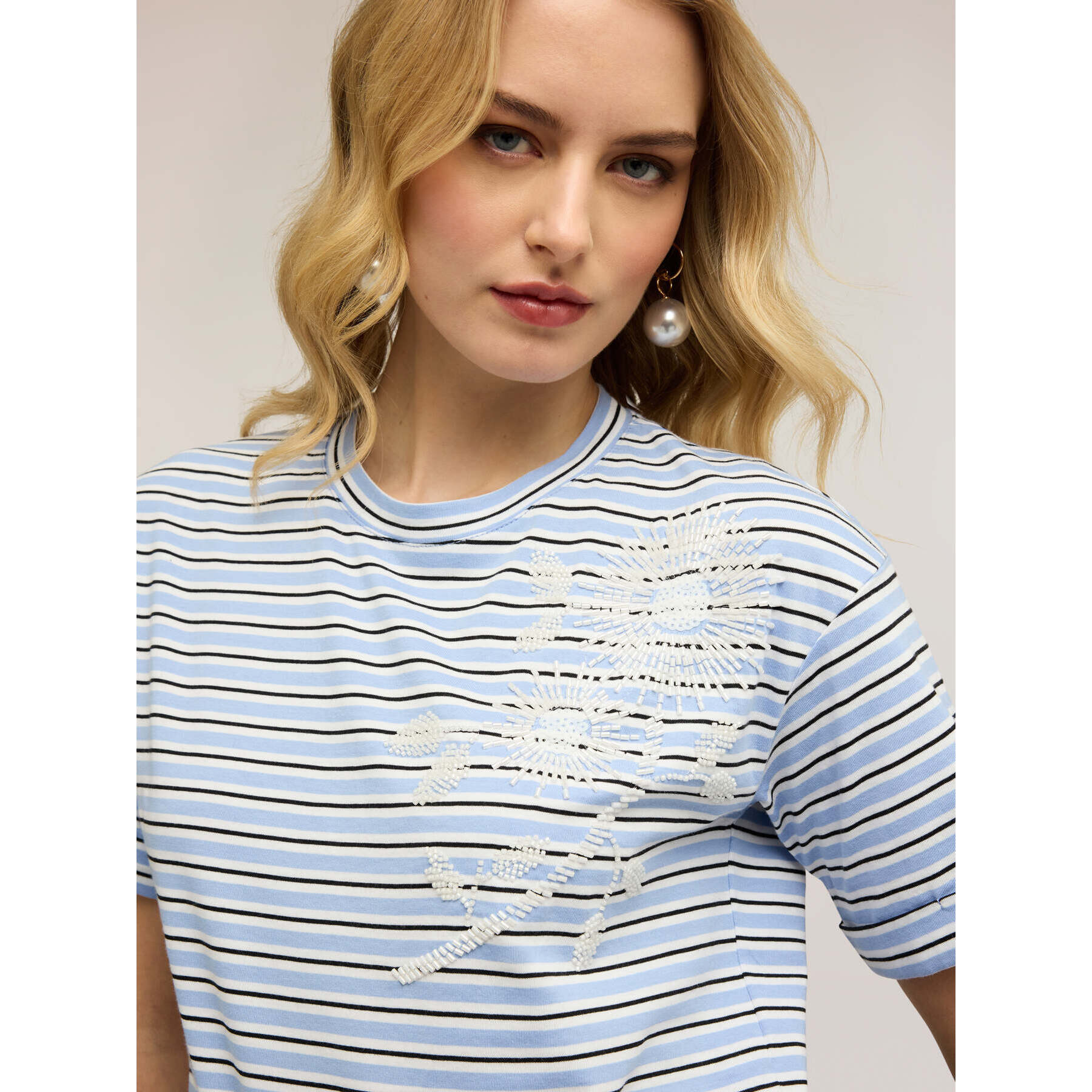 Motivi - Camiseta de rayas con bordado floral - Light - blue