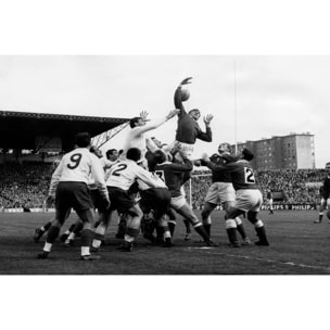 Tableau de sport photo ancienne d'un match de rugby  Tableau alu Dibond