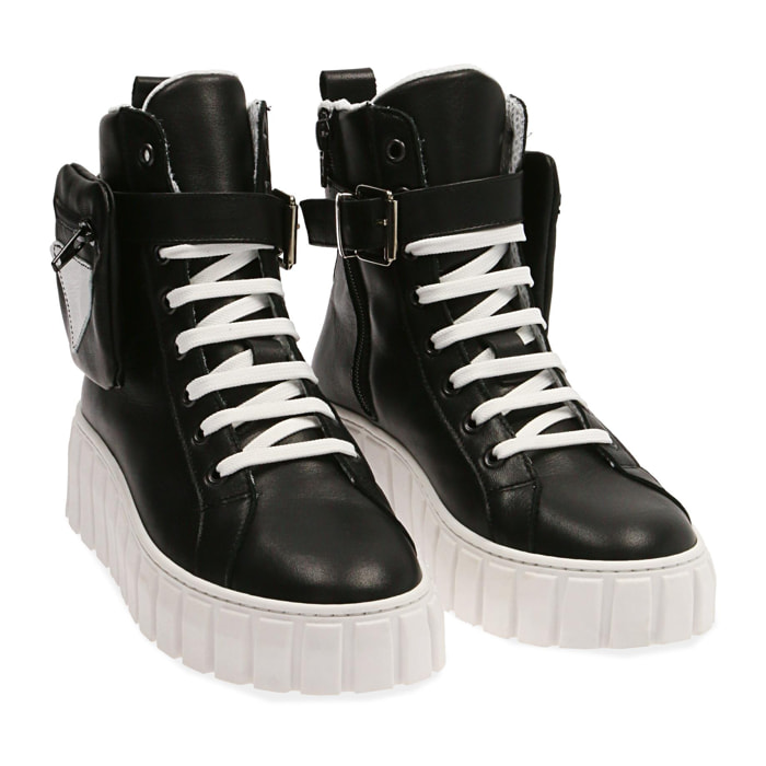 Sneakers nere in pelle