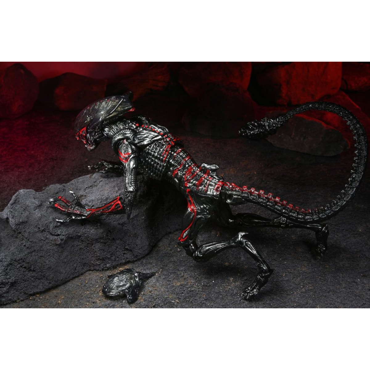 Aliens Action Figura Night Cougar Alien (kenner Tribute) 23 Cm Neca