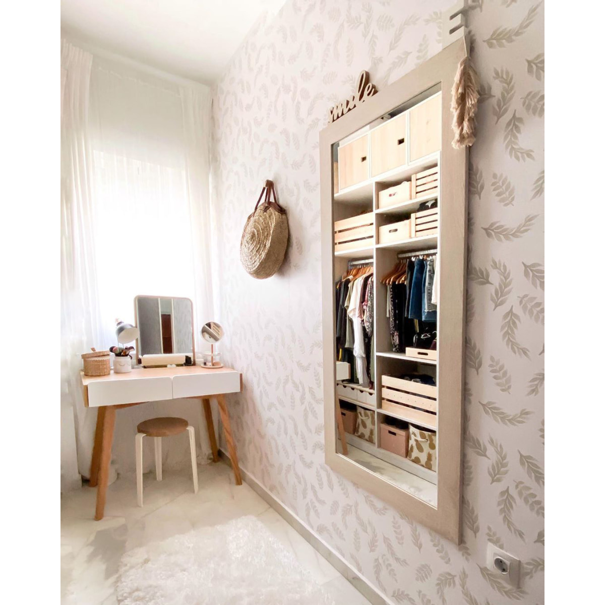Miroir effet bois beige en différentes tailles