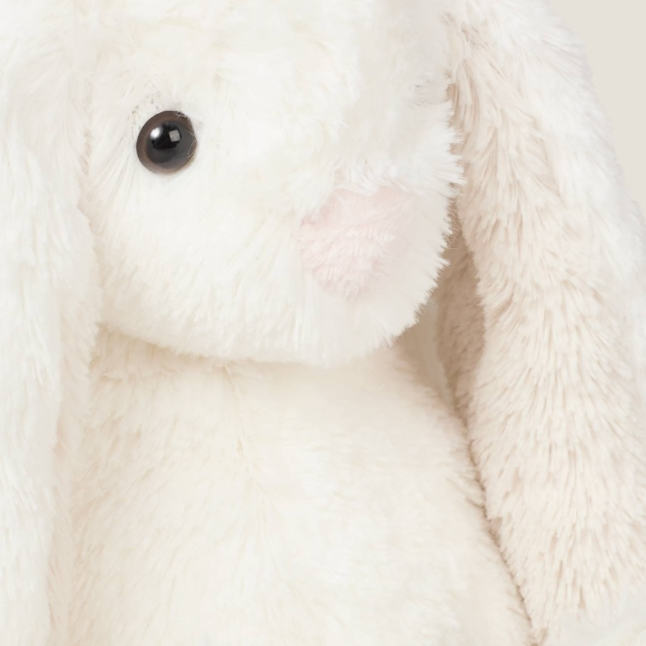 Muñeco de peluche conejito Carfi color blanco