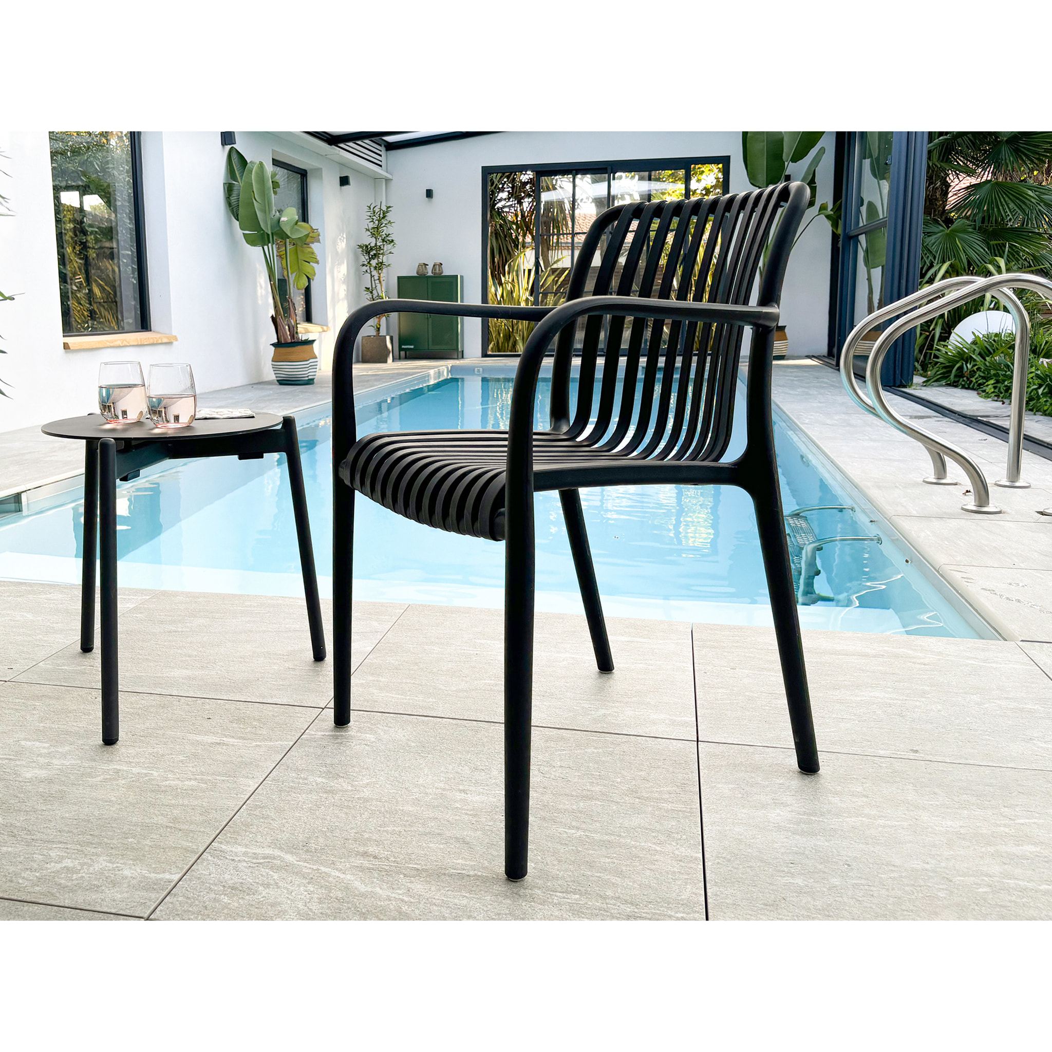 TIAGO - Fauteuil de jardin empilable en Polypropylène noir