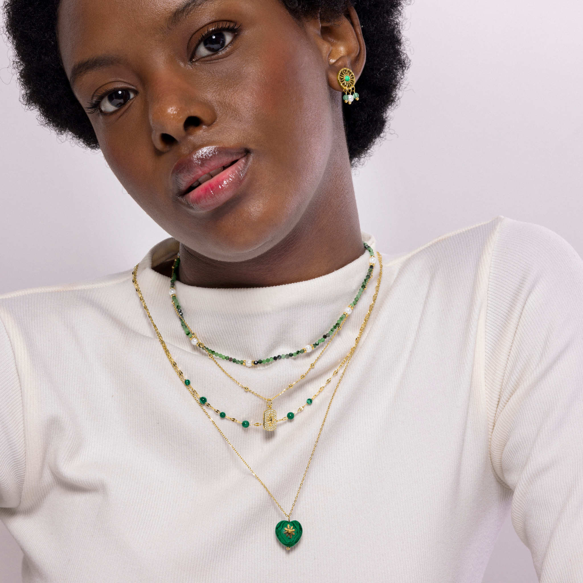Collar de Perla Blanca acabado en oro amarillo de 18k
