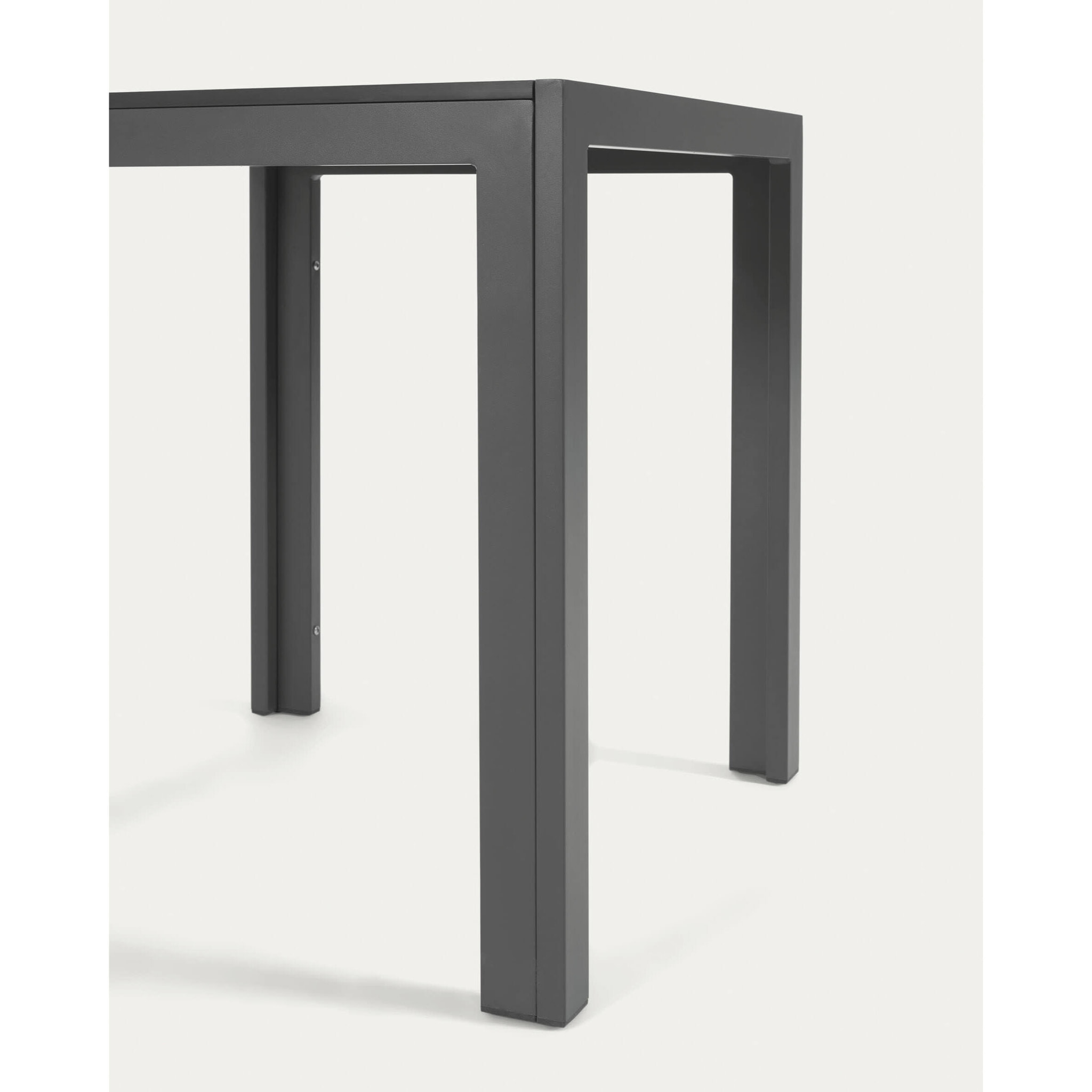 Kave Home - Tavolo da esterno Sirley in alluminio nero 70 x 70 cm