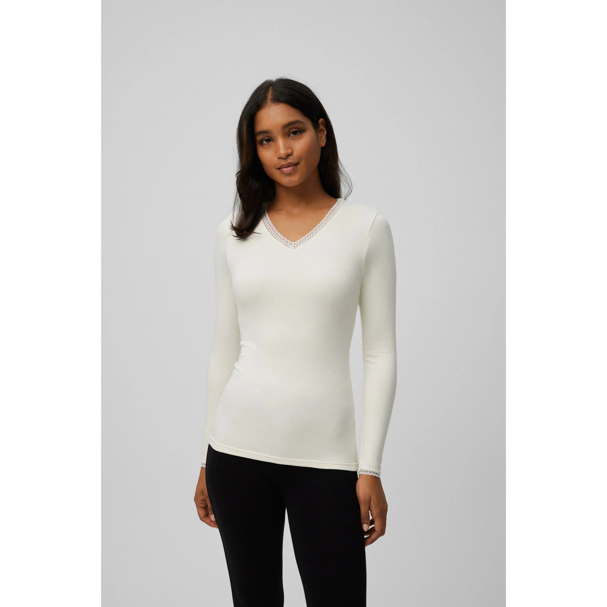Maglietta termica con controllo della temperatura, dettaglio in pizzo, maniche lunghe, avorio
