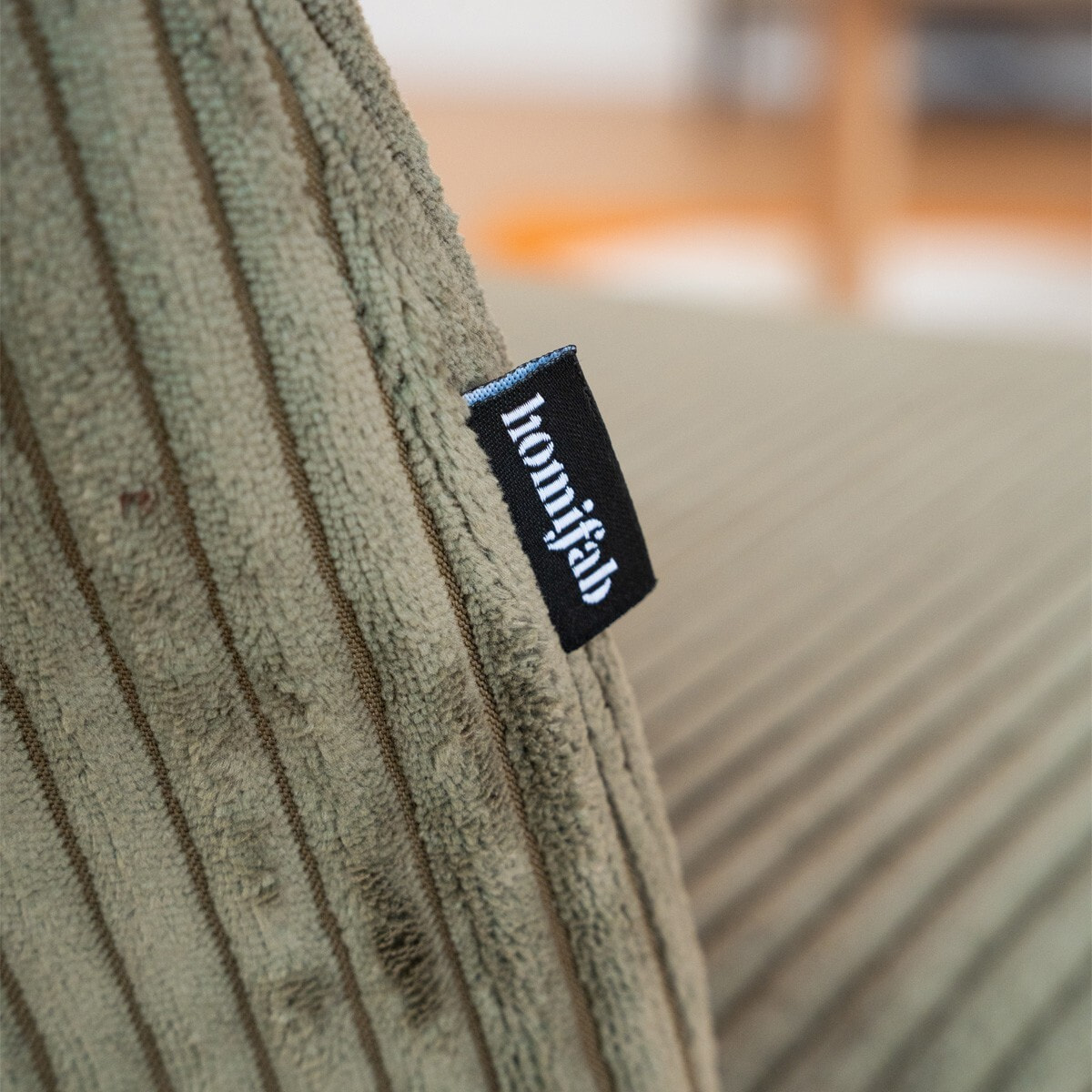 Fauteuil en velours côtelé - PETRA