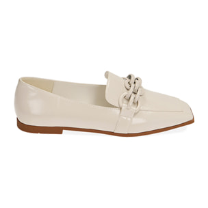 Mocasines crema en naplack