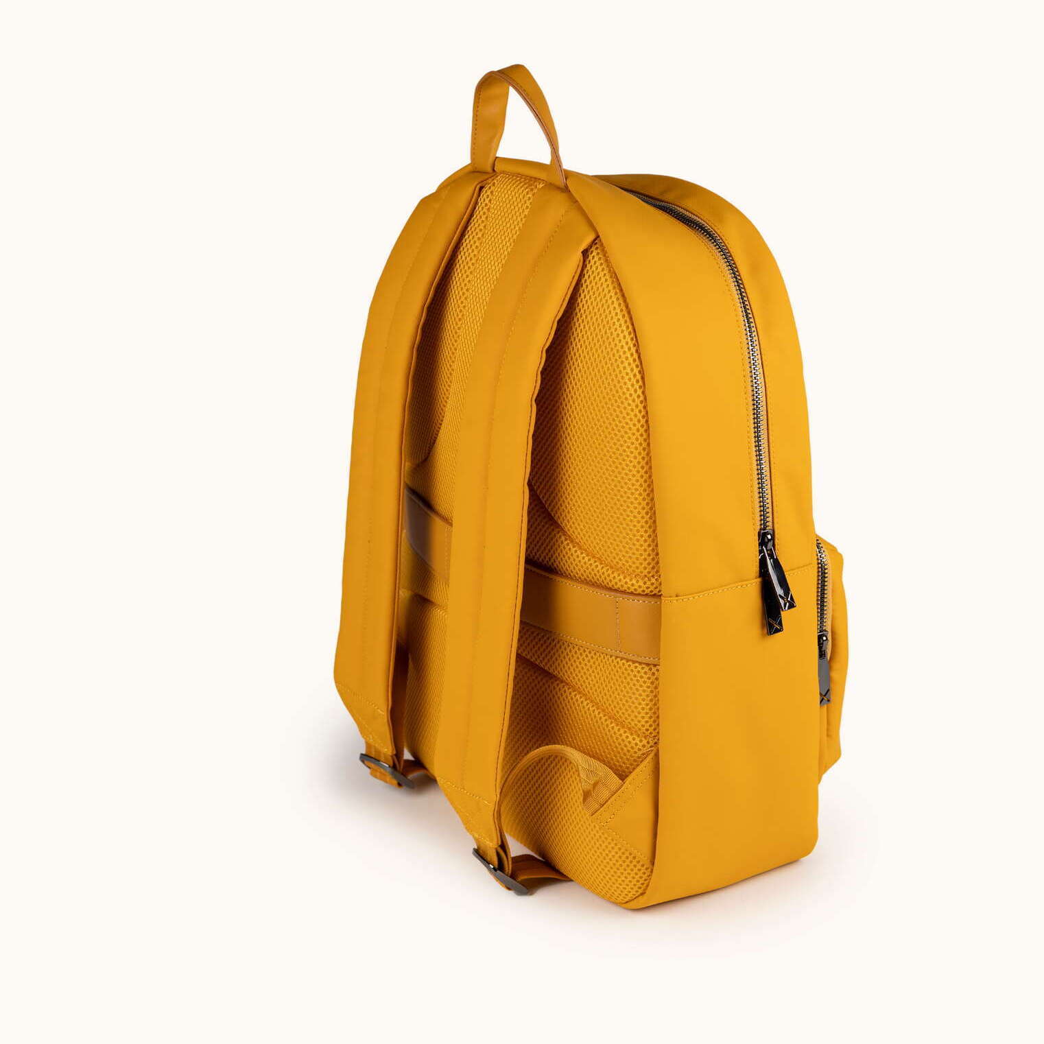 Mochila Urbana de Poliéster Reciclado Mostaza BACKPACK PEAK RECYCLED