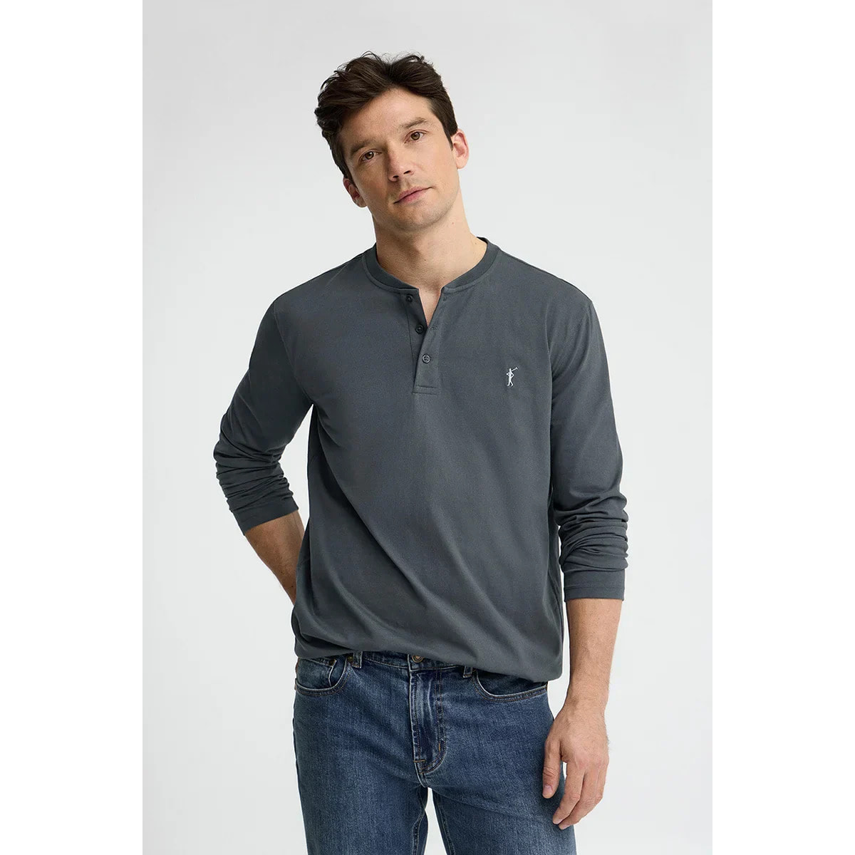 Camiseta gris piedra de cuello panadero con bordado Rigby Go