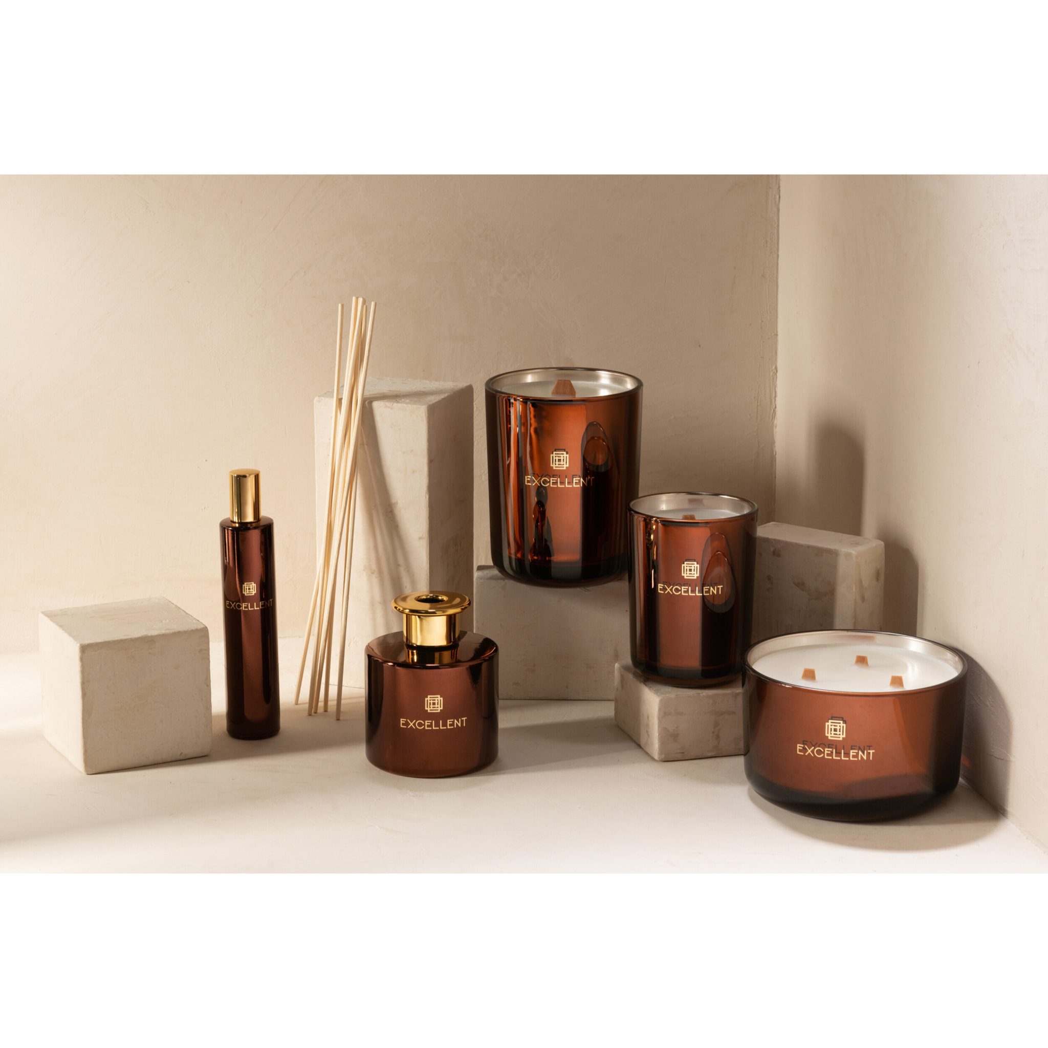 J-Line bougie parfumée Excellent - Siberia Fir - verre - brun - small - 50H