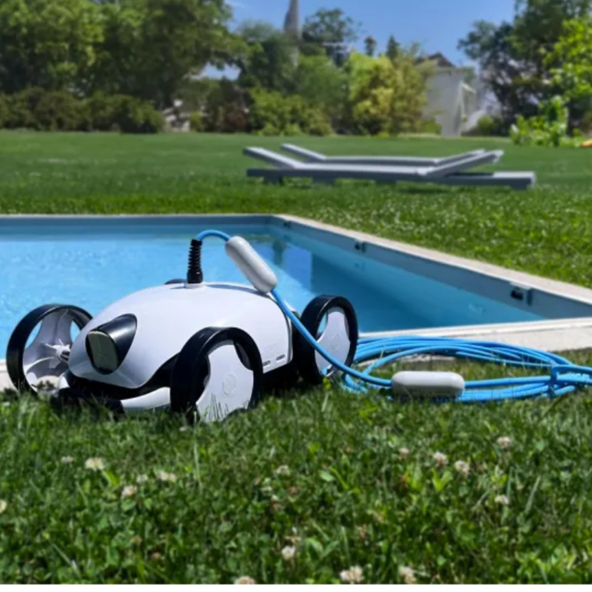 Bestway Robot piscine Falcon nettoyage fond et pentes 28 m² max