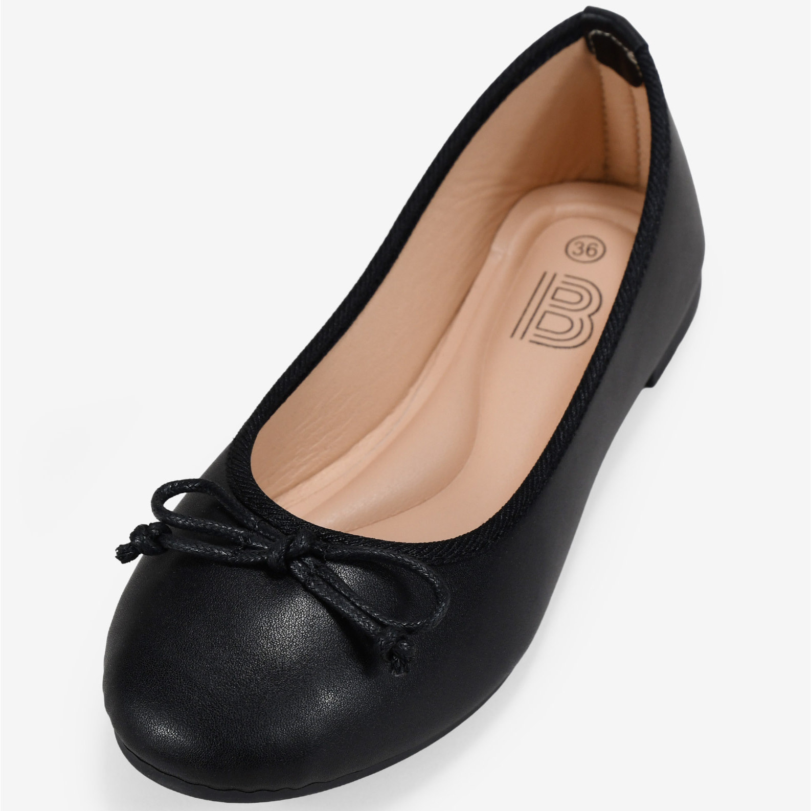 Bailarinas planas negras con lacito