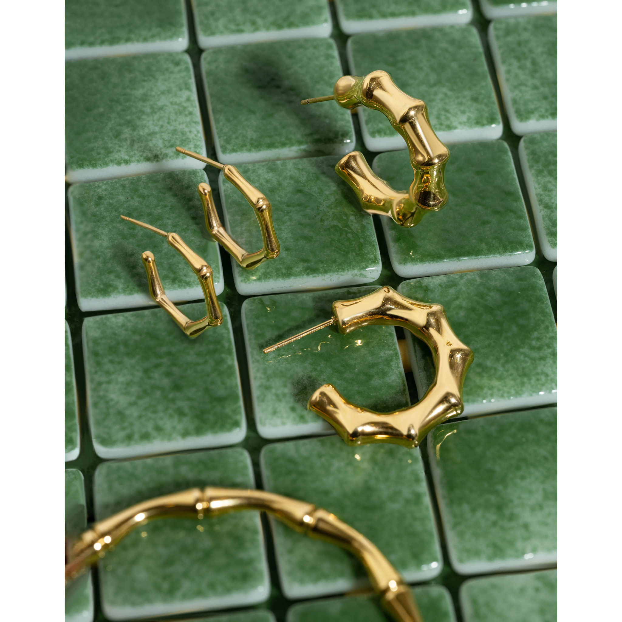 Orecchino Mini Bamboo in Acciaio Placcato Oro