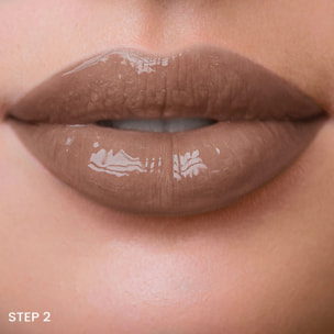 EXTRA DURABLE LIP DUO - LIQUID LIPSTICK + LIP GLOSS Rossetto liquido lunga durata con gloss lucido