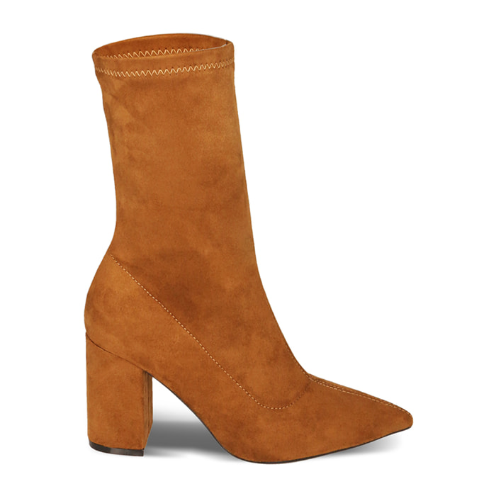 Stivaletti cognac in microfibra, tacco 8,5 cm