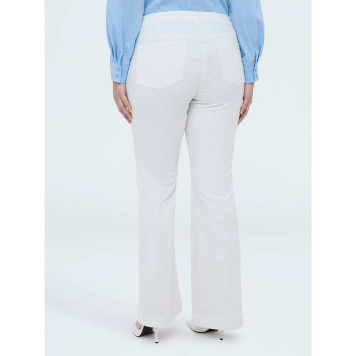 Fiorella Rubino - Pantalones Flare con botones decorativos - Blanco