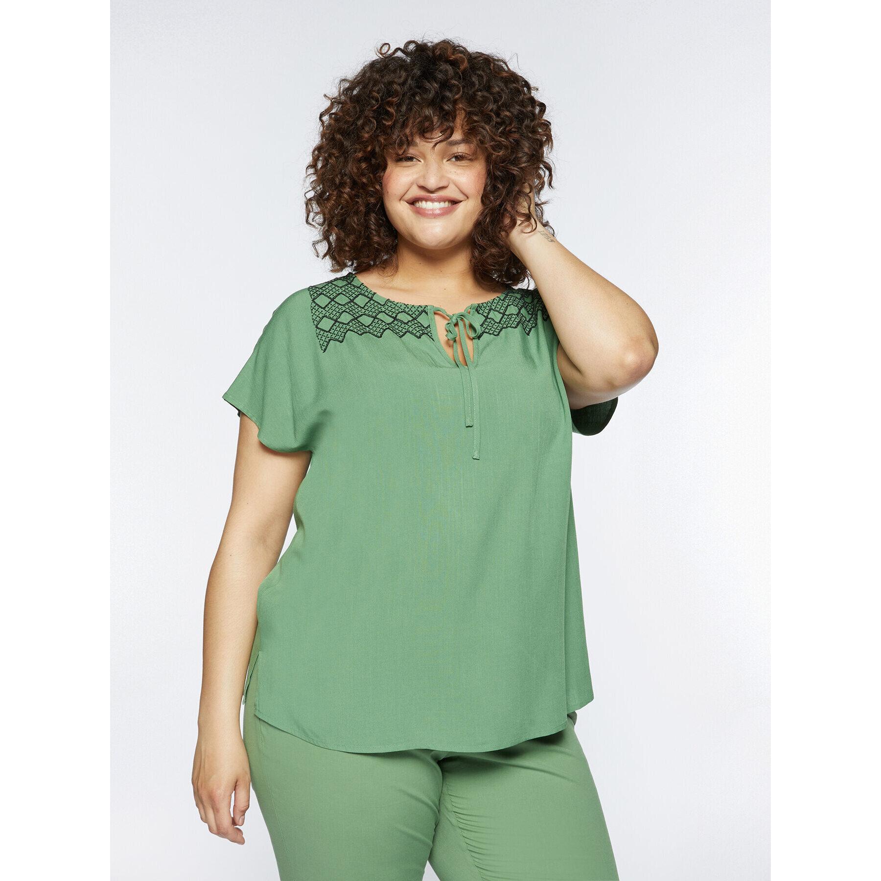 Fiorella Rubino - Blusa con ricamo - Verde