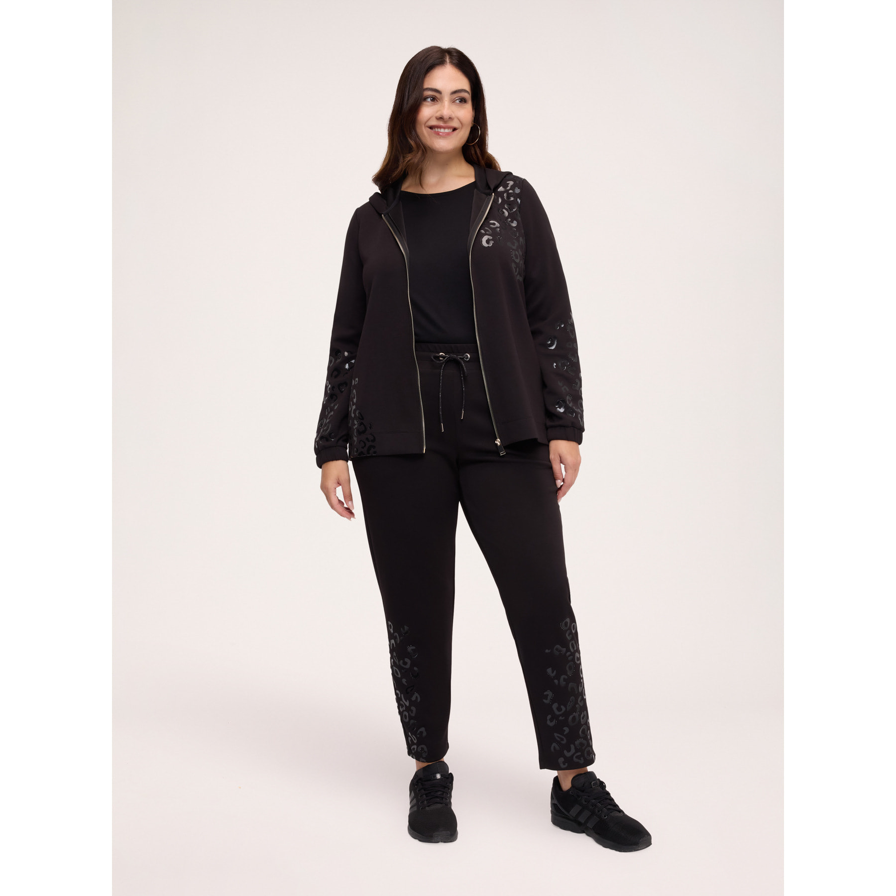 Fiorella Rubino - Jogger con stampa macula in rilievo - Nero