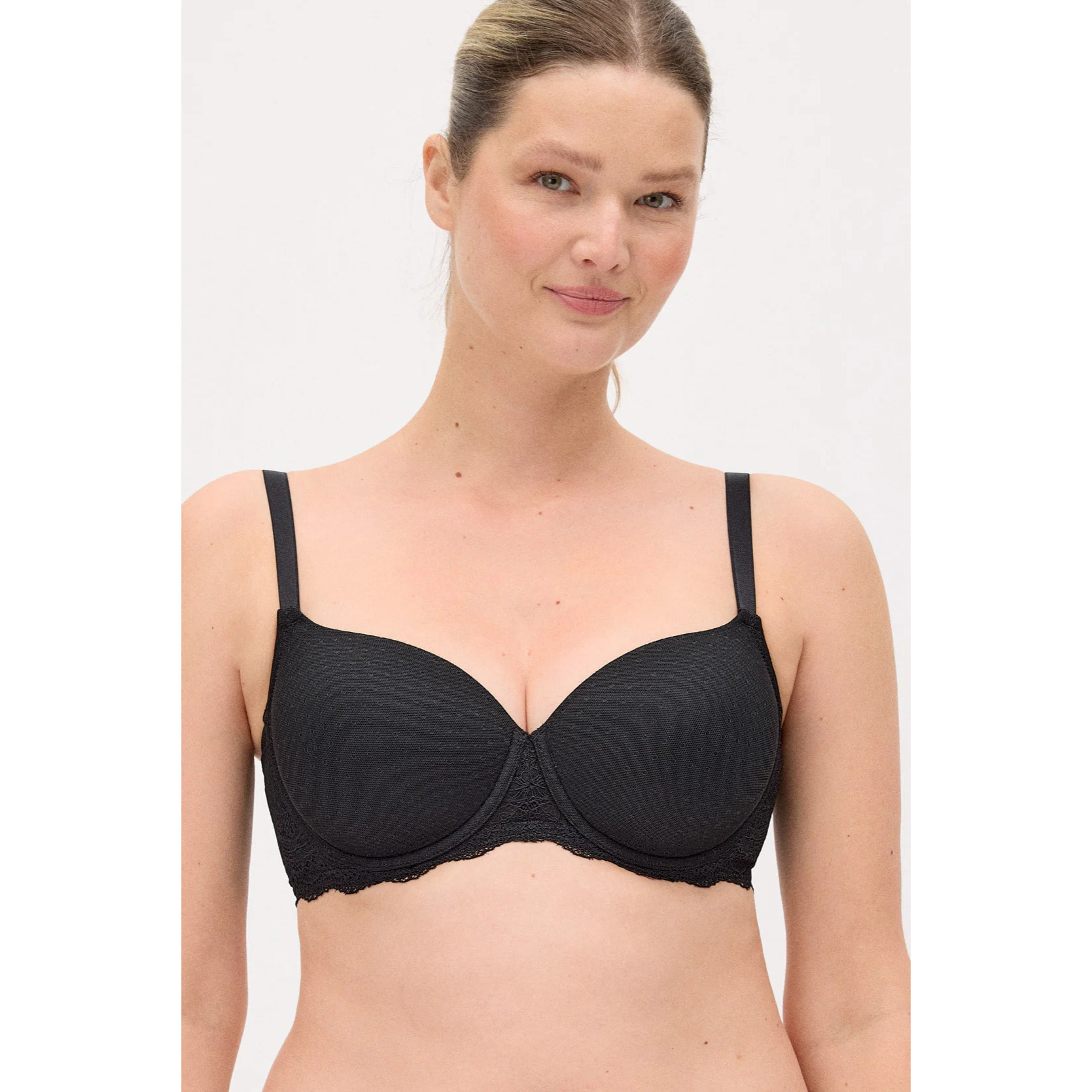 Reggiseno con ferrtto e imbottitura