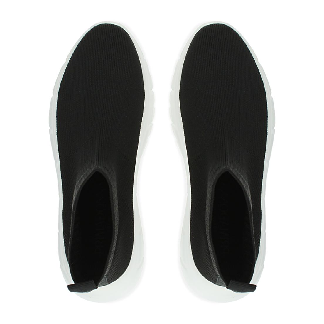 Slip-on nere in tessuto, zeppa 5 cm