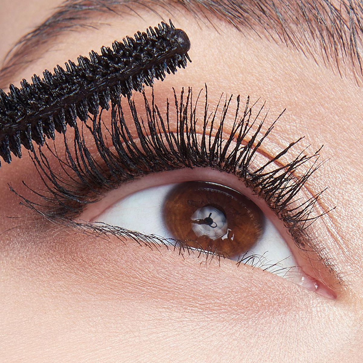 Mascara Volumizzante e Allungante Nero Sky High Lash Sensational Waterproof