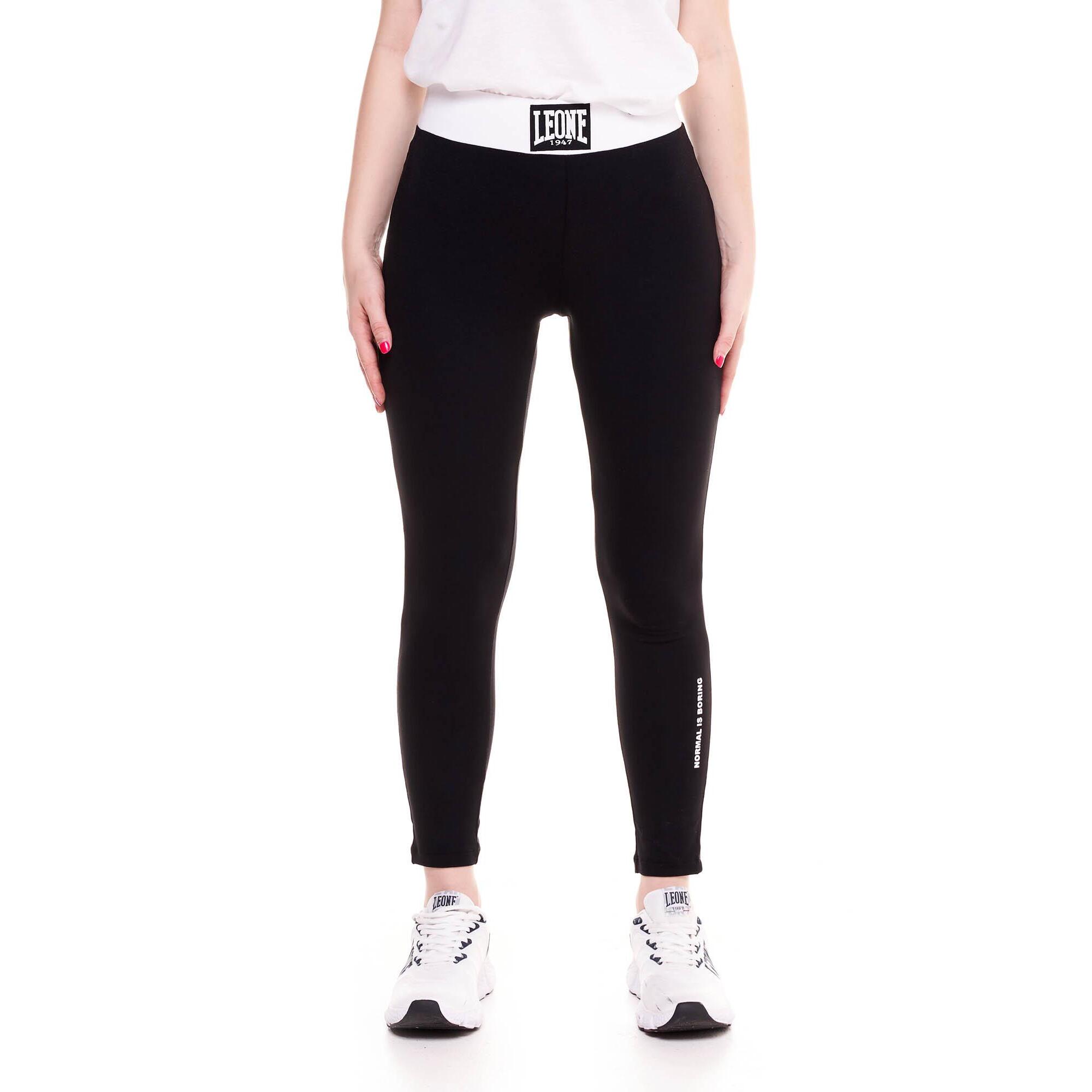 Leggings de mujer en blanco y negro.