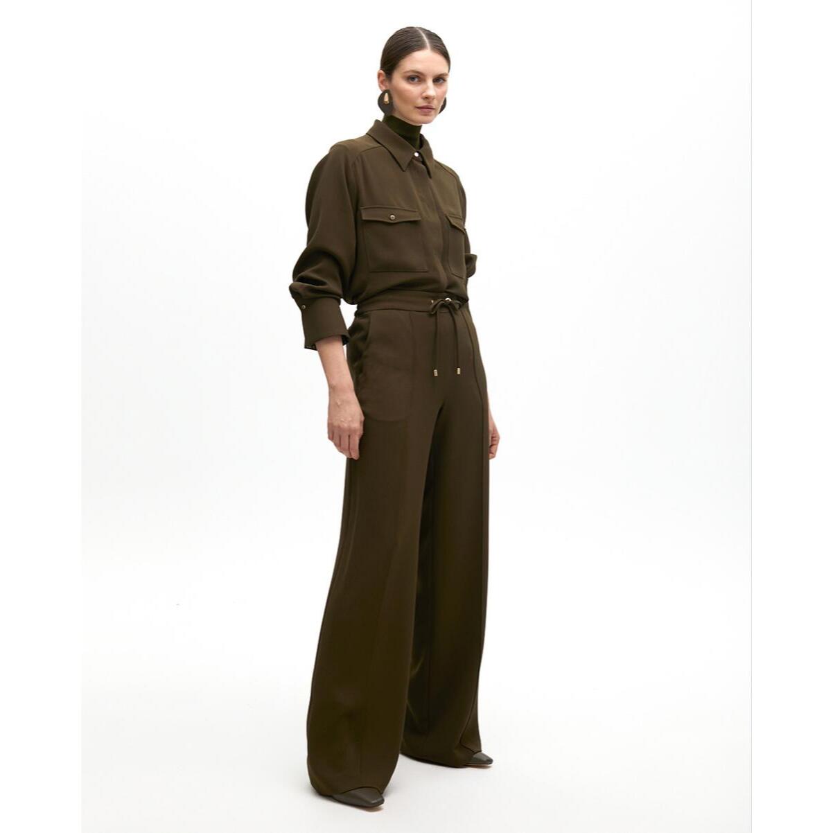 Pantaloni dritti con elastico e nervatura centrale