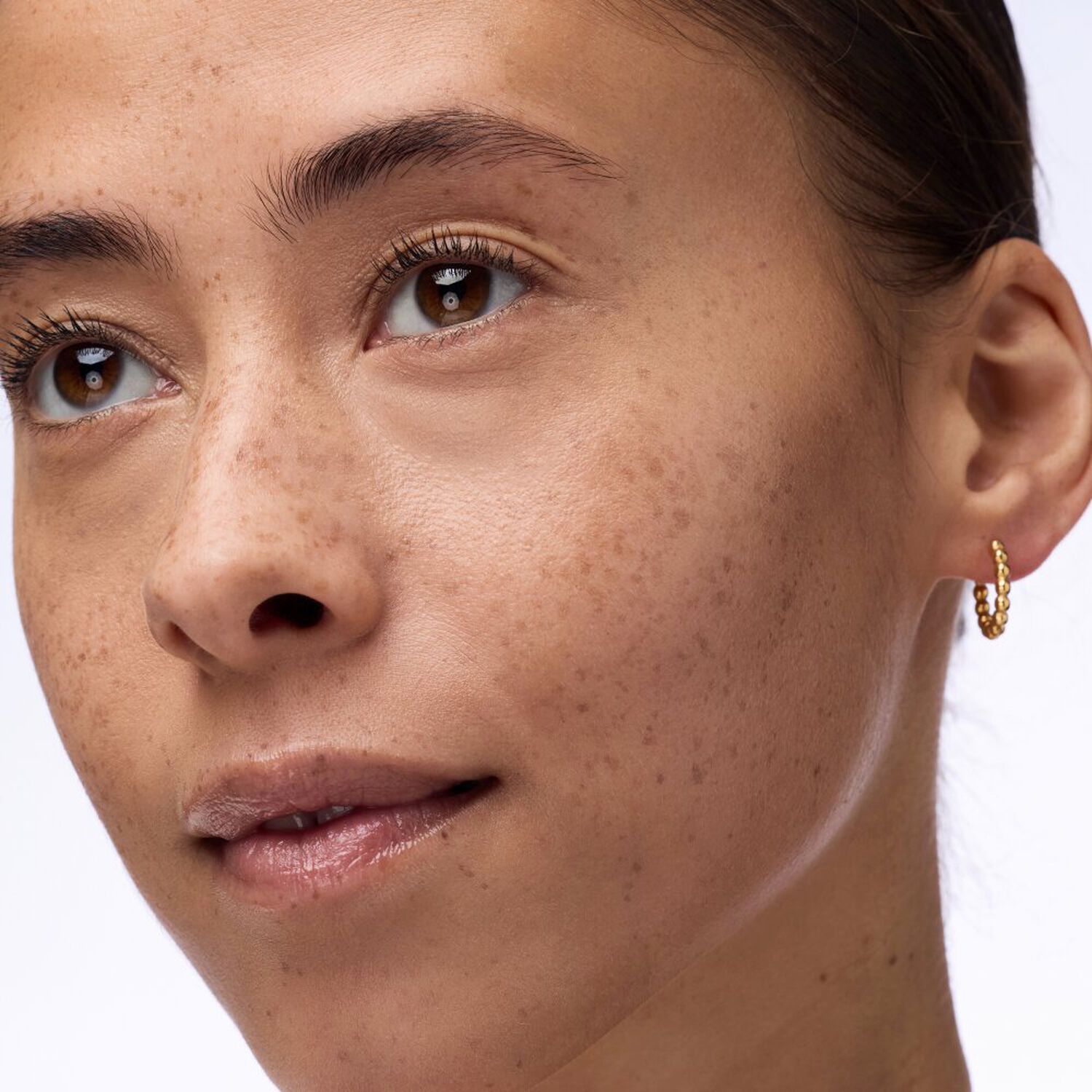 Instant Bright Serum Concealer - Anti-cernes Éclaircissant Couvrance Moyenne