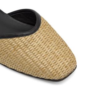 Alpargata plana Gasby en napa con cierre de cintas