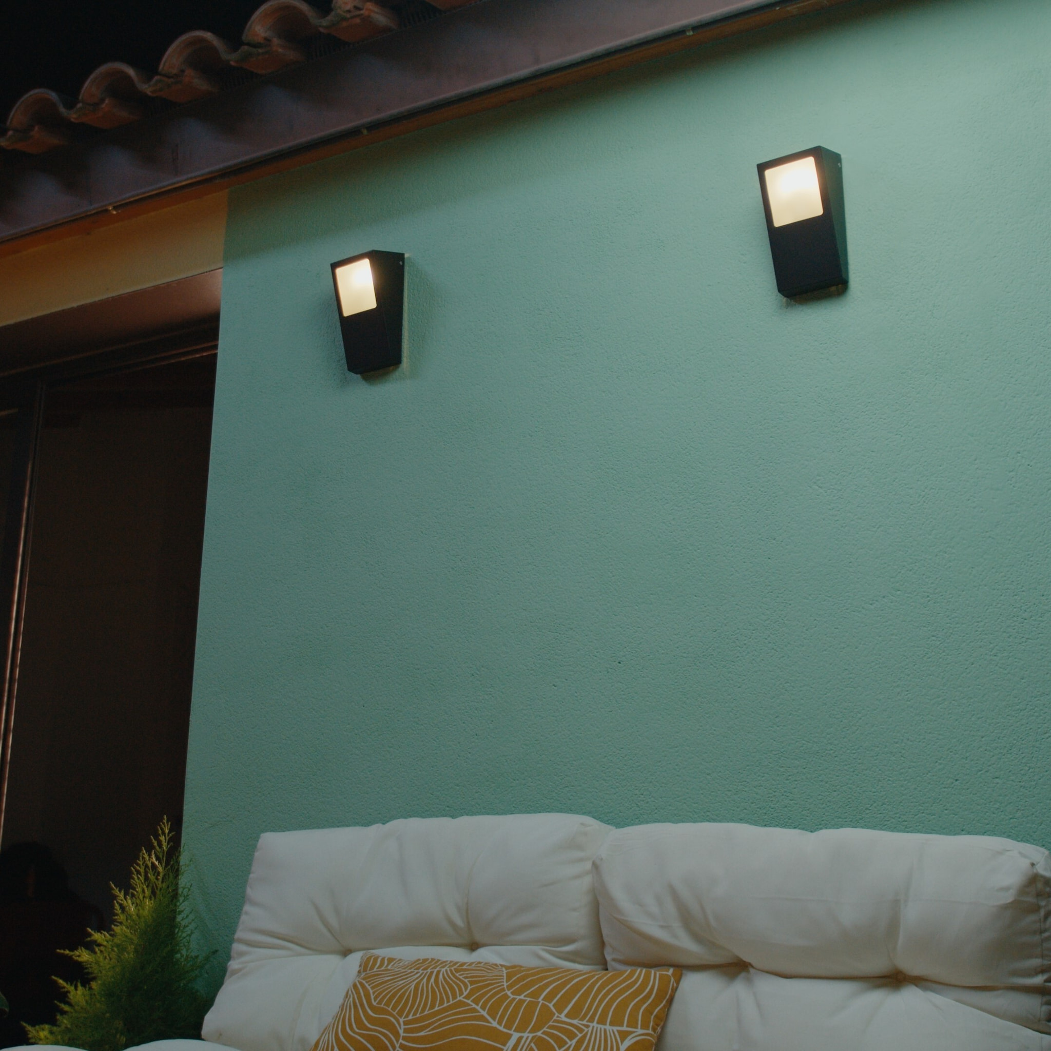 Forlight Nika - Aplique de Pared Exterior E27. Resistente para Exteriores con IP44. Ideal para Terrazas | Balcones | Jardines y