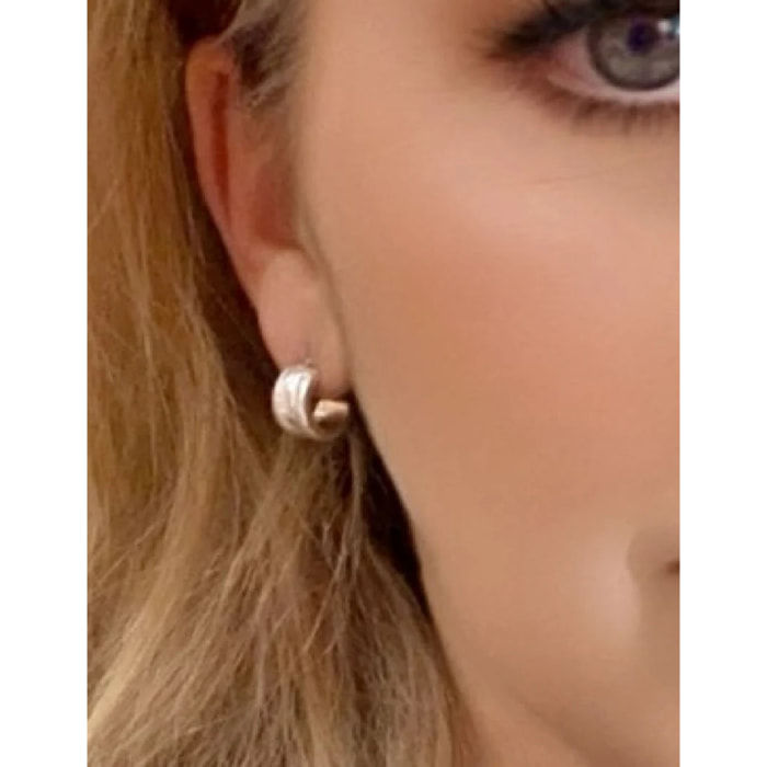 Pendiente tipo aro con aguas en plata 10µ. 1cm