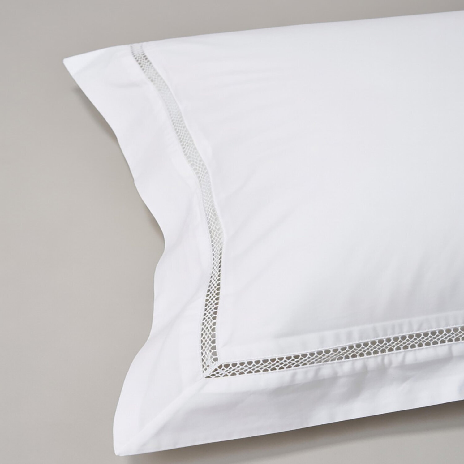 Parure housse de couette 100% coton brodé- Brojad uni blanc